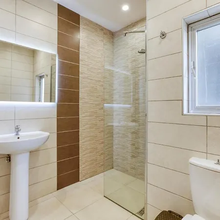 Apartment Marina View Slps 9 With Private Terrace & Bbq By 360 Estates Ta Xbiex