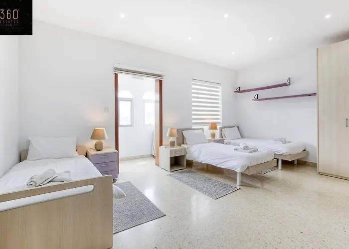 Marina View Slps 9 With Private Terrace & Bbq By 360 Estates