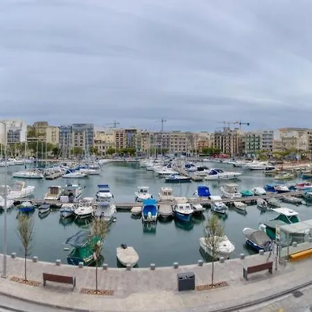 Marina View Slps 9 With Private Terrace & Bbq By 360 Estates