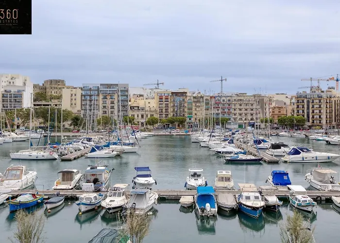 Apartment Marina View Slps 9 With Private Terrace & Bbq By 360 Estates *